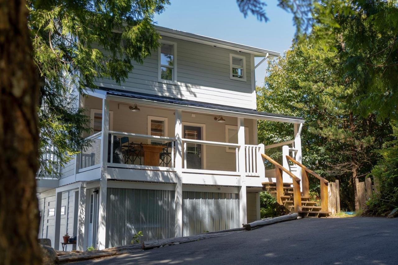 Surfs Inn Guesthouse & Cottages Ucluelet Eksteriør billede