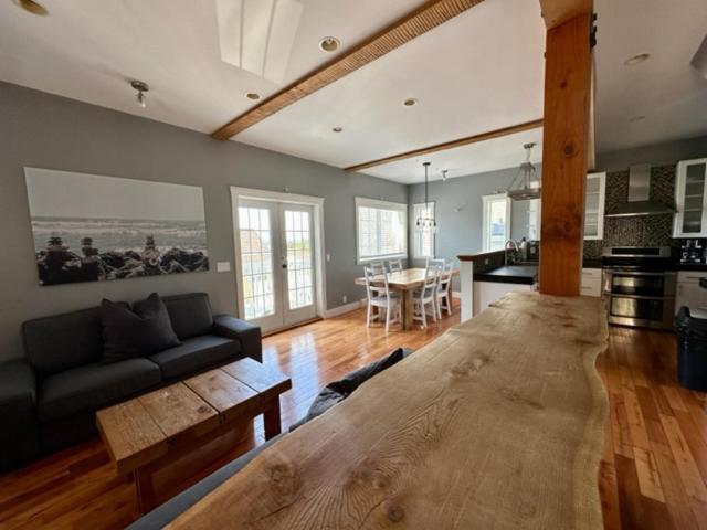 Surfs Inn Guesthouse & Cottages Ucluelet Eksteriør billede