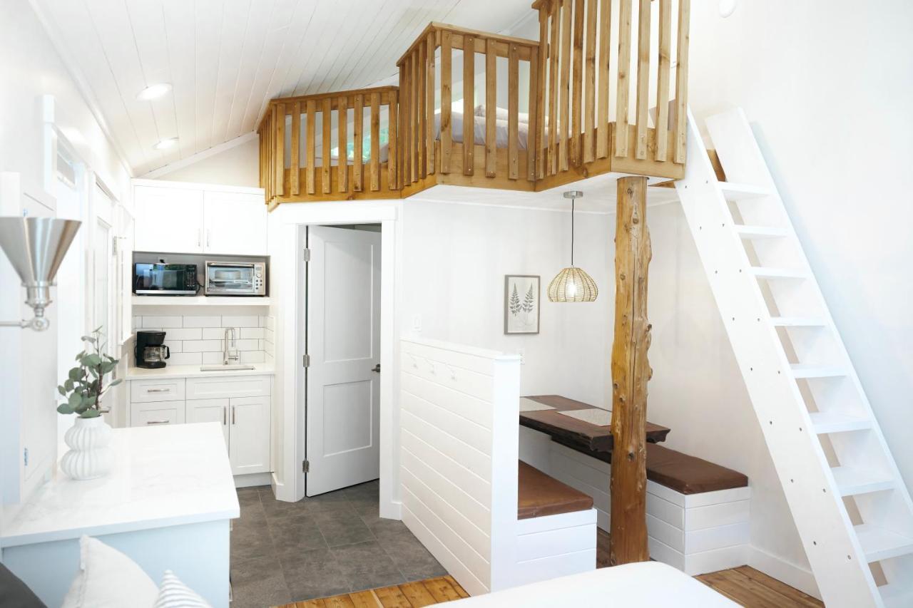 Surfs Inn Guesthouse & Cottages Ucluelet Eksteriør billede